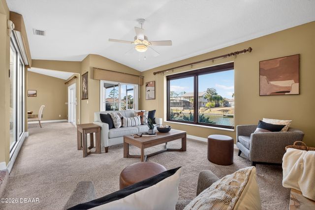 26 Creek Court, Palm Coast, FL 32137