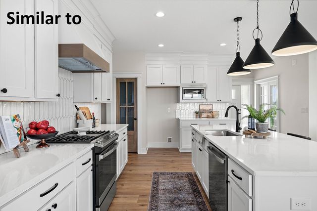 3803 NW Reinhart Drive, Ankeny, IA 50023