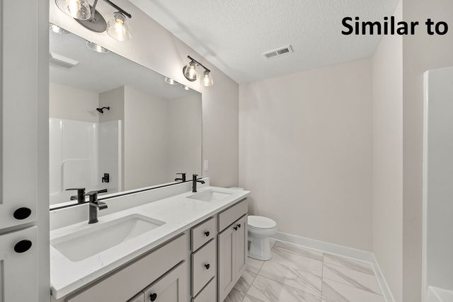 3803 NW Reinhart Drive, Ankeny, IA 50023