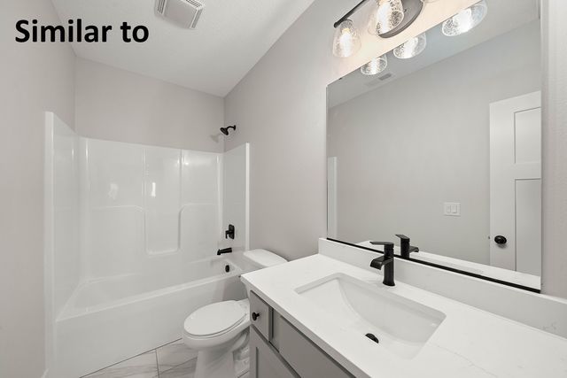 3803 NW Reinhart Drive, Ankeny, IA 50023