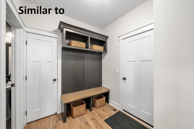 3803 NW Reinhart Drive, Ankeny, IA 50023