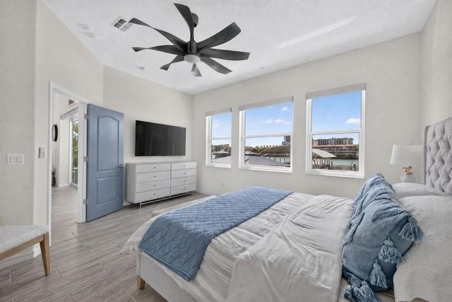 141 BAYSIDE DRIVE, Clearwater, FL 33767