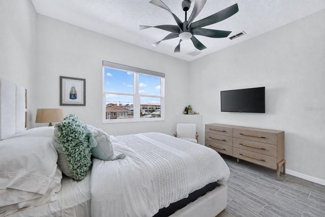141 BAYSIDE DRIVE, Clearwater, FL 33767