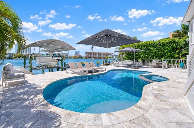 141 BAYSIDE DRIVE, Clearwater, FL 33767