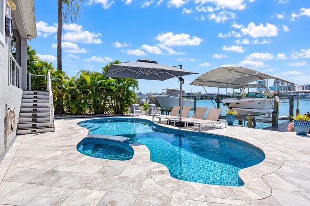141 BAYSIDE DRIVE, Clearwater, FL 33767