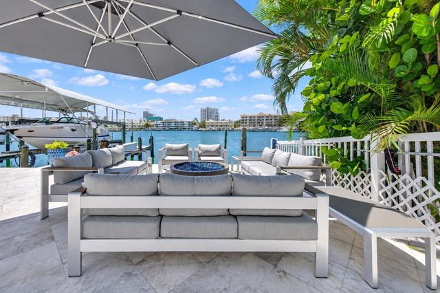 141 BAYSIDE DRIVE, Clearwater, FL 33767