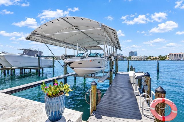 141 BAYSIDE DRIVE, Clearwater, FL 33767