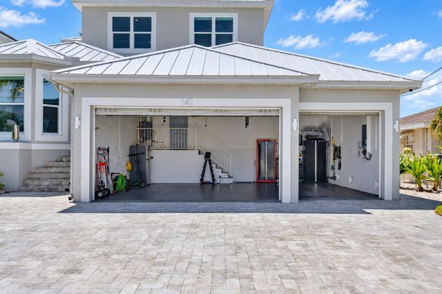 141 BAYSIDE DRIVE, Clearwater, FL 33767