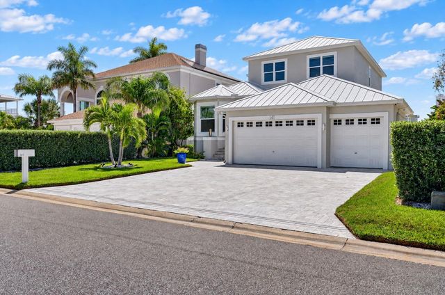 141 BAYSIDE DRIVE, Clearwater, FL 33767
