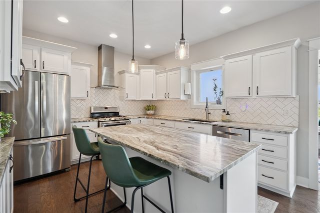 9440 Rushbrook Drive, Johnston, IA 50131