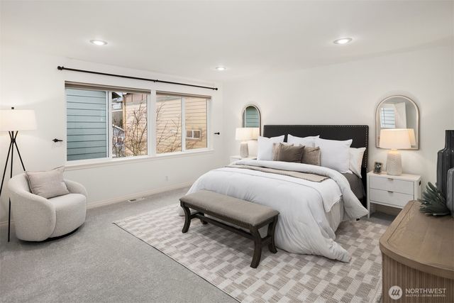 2166 NW Spring Fork Lane, Issaquah, WA 98027