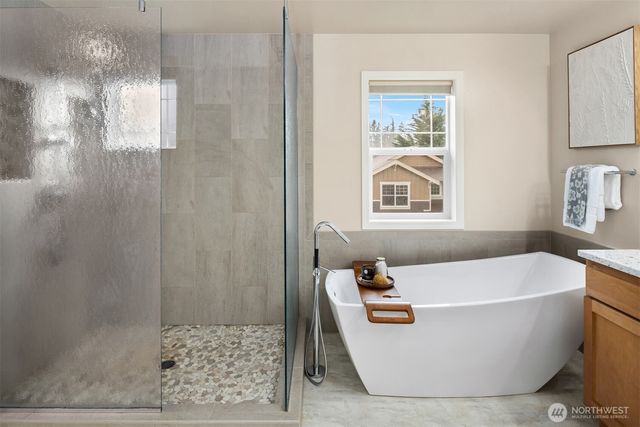 2166 NW Spring Fork Lane, Issaquah, WA 98027