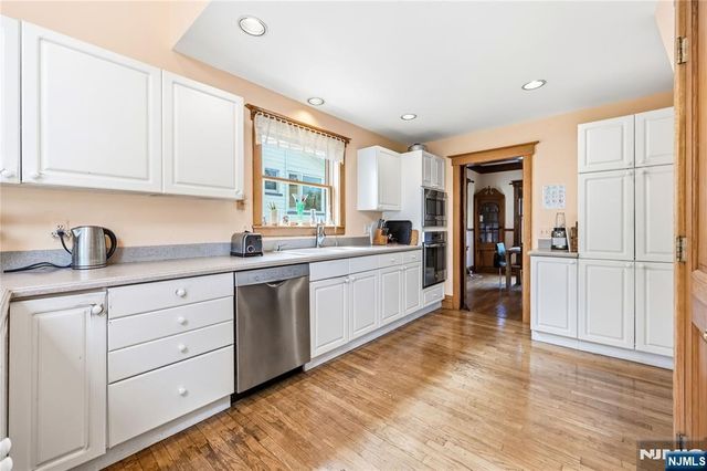 176 Woodward Avenue, Rutherford, NJ 07070