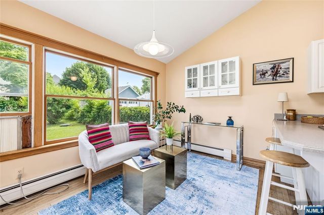 176 Woodward Avenue, Rutherford, NJ 07070
