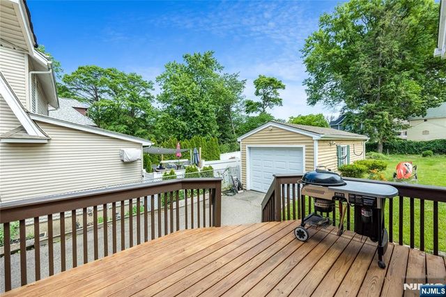 176 Woodward Avenue, Rutherford, NJ 07070