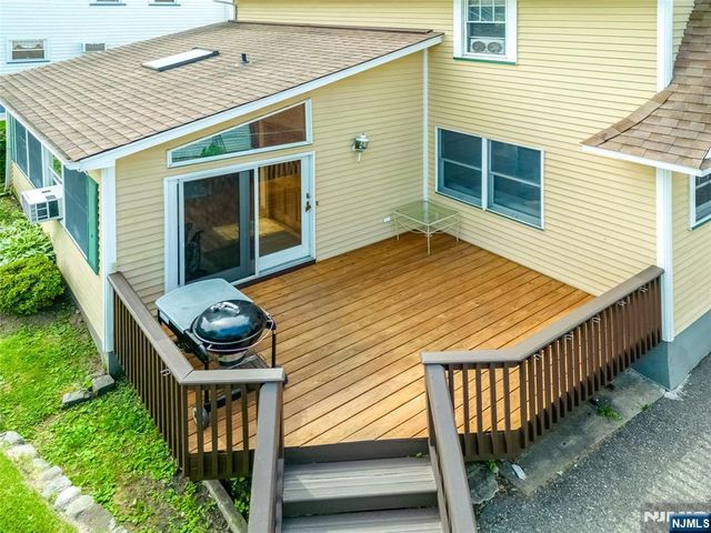 176 Woodward Avenue, Rutherford, NJ 07070