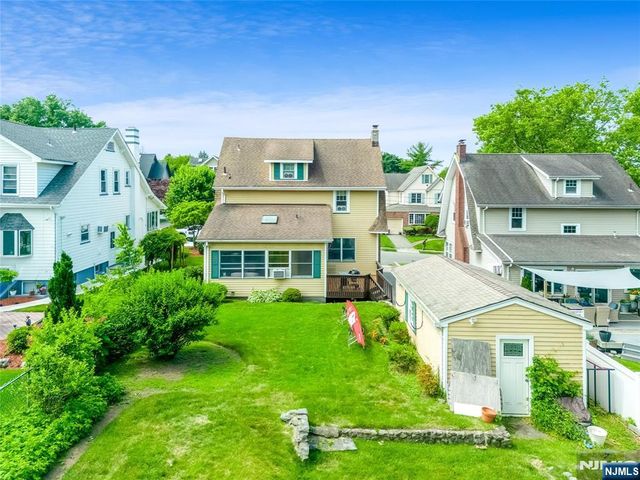 176 Woodward Avenue, Rutherford, NJ 07070