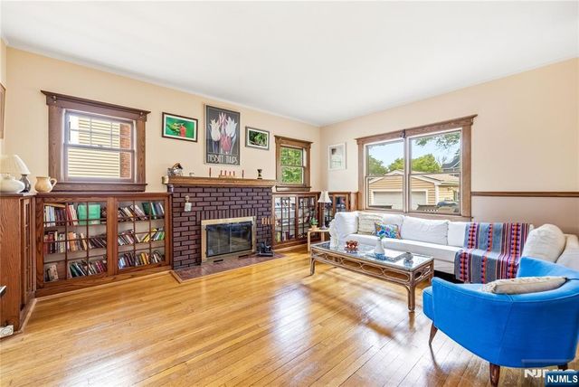 176 Woodward Avenue, Rutherford, NJ 07070