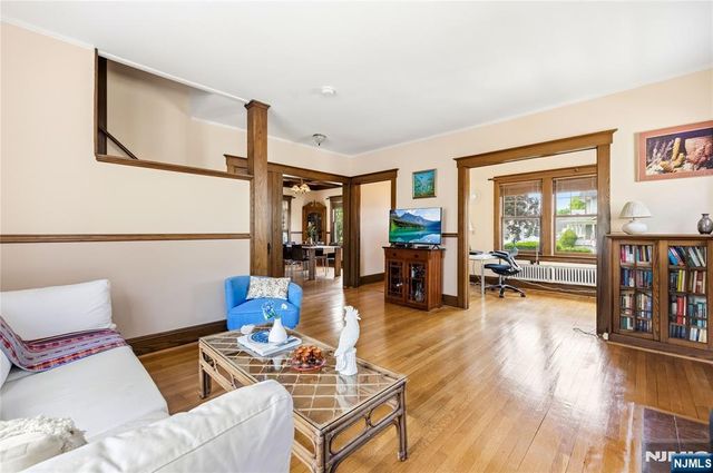 176 Woodward Avenue, Rutherford, NJ 07070