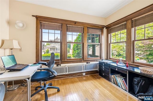 176 Woodward Avenue, Rutherford, NJ 07070