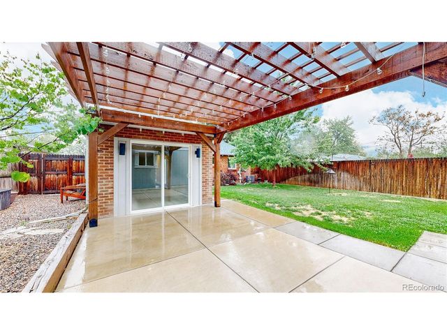 2940 Krameria St, Denver, CO 80207
