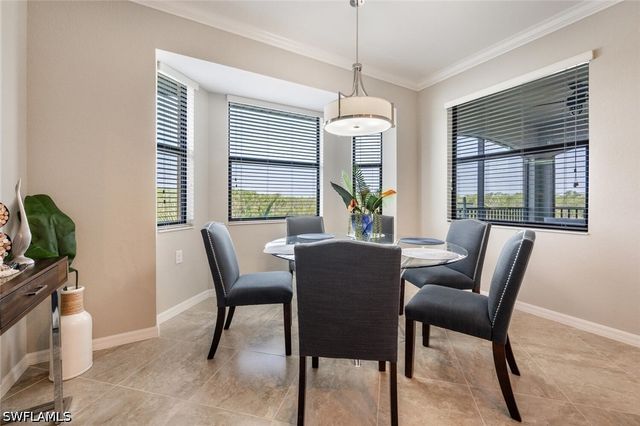 9572 Trevi CT 5045, Naples, FL 34113