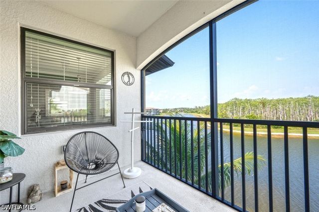 9572 Trevi CT 5045, Naples, FL 34113