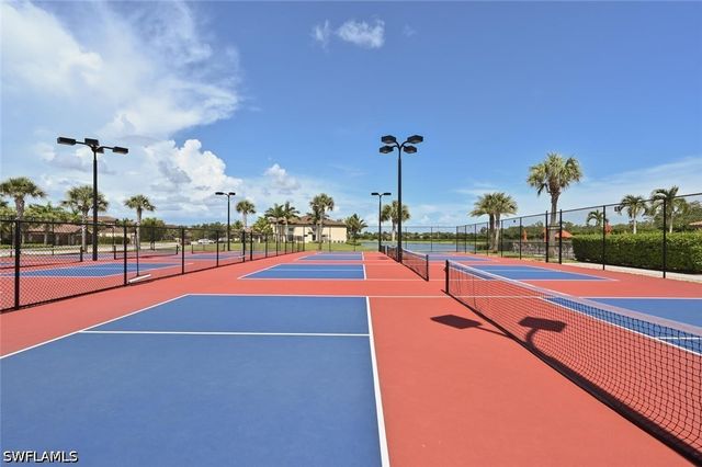 9572 Trevi CT 5045, Naples, FL 34113