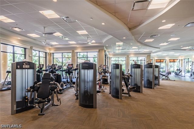 9572 Trevi CT 5045, Naples, FL 34113
