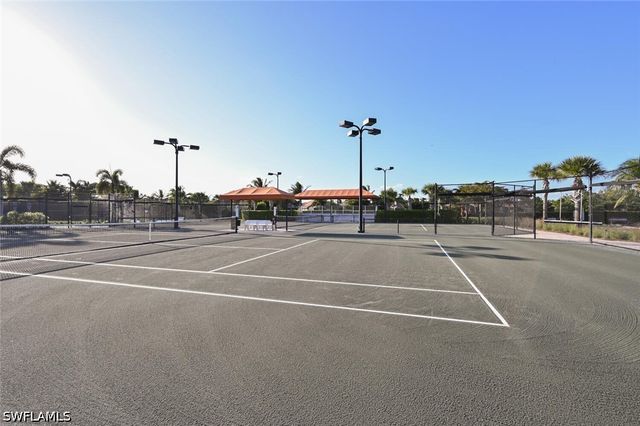 9572 Trevi CT 5045, Naples, FL 34113