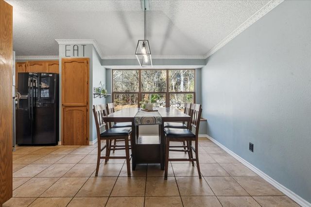 2004 W Spanish Trail Drive, Granbury, TX 76048