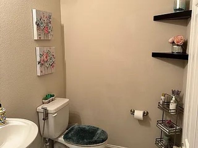 213 Cavanal Hill Hill, Little Elm, TX 75068