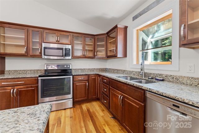 123 Thurland Avenue, Asheville, NC 28803