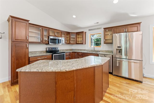 123 Thurland Avenue, Asheville, NC 28803