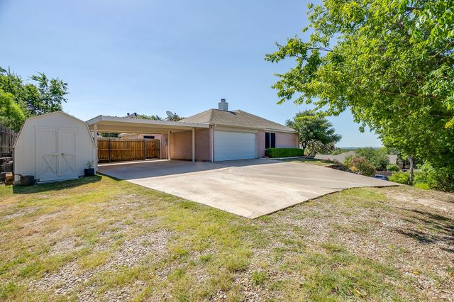 401 Hillside Drive, Aledo, TX 76008