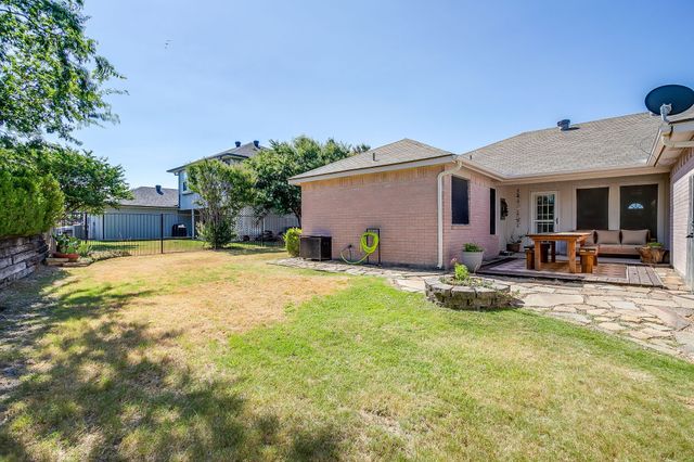 401 Hillside Drive, Aledo, TX 76008