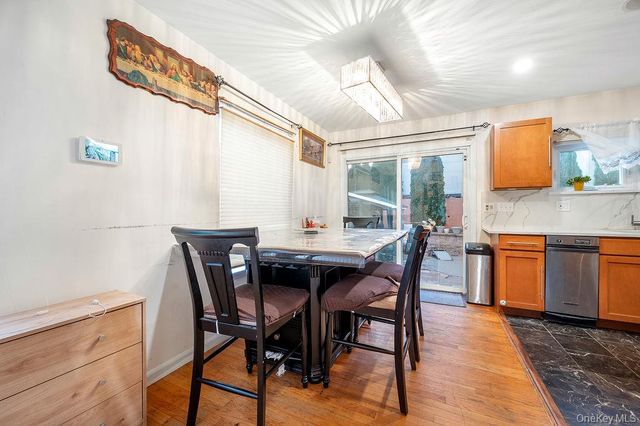 96 5th Avenue, Holtsville, NY 11742