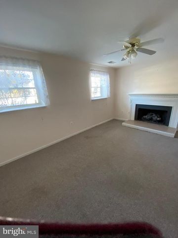 12511 GLENBROOKE WOODS DR, Herndon, VA 20171