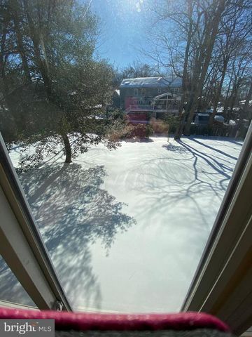 12511 GLENBROOKE WOODS DR, Herndon, VA 20171