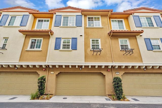 105 Gaia Terrace, Sunnyvale, CA 94089