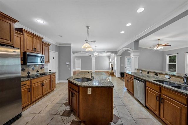 268 LANGSHIRE Drive, Mcdonough, GA 30253