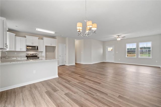 106 Peach LN, Elizabeth City, NC 27909