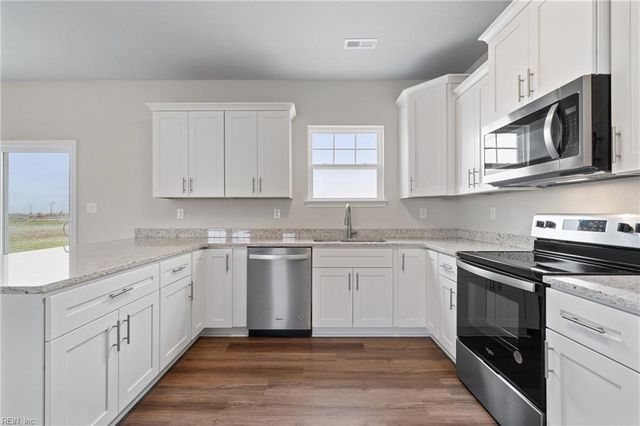 106 Peach LN, Elizabeth City, NC 27909