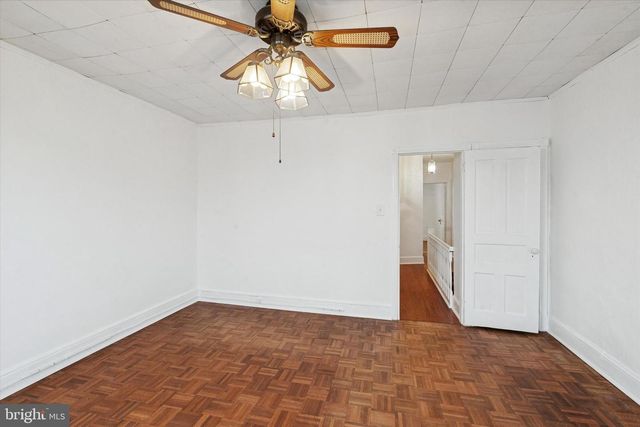 818 S VOGDES ST, Philadelphia, PA 19143