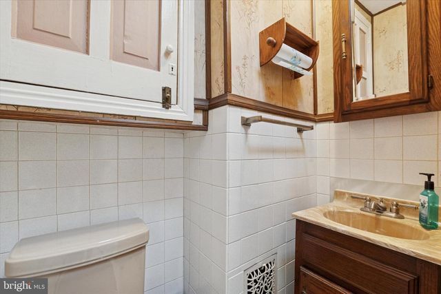 818 S VOGDES ST, Philadelphia, PA 19143