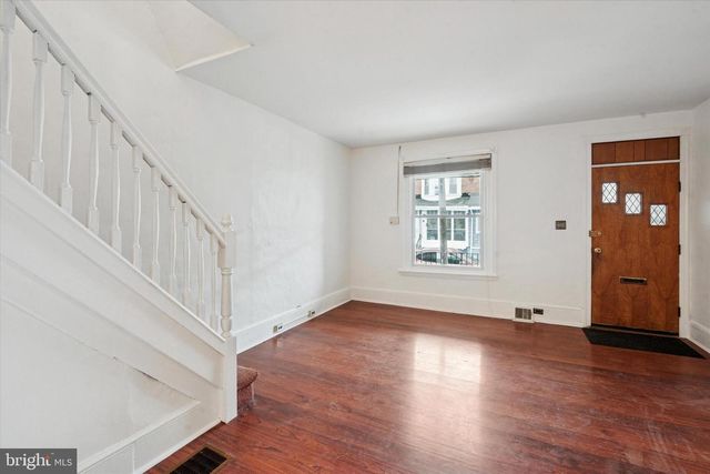 818 S VOGDES ST, Philadelphia, PA 19143