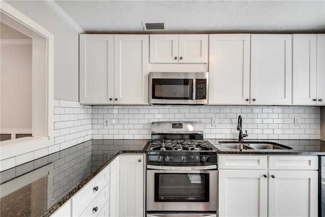 1004 Wynnes Ridge Circle SE, Marietta, GA 30067