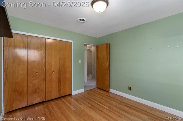 16830 Pollyanna Street, Livonia, MI 48154