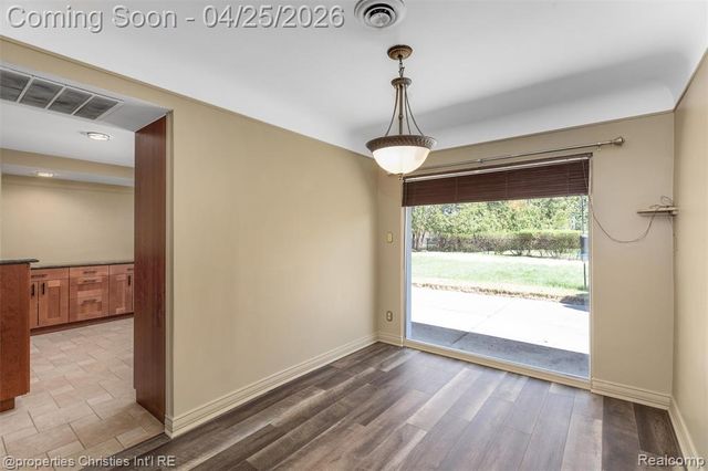 16830 Pollyanna Street, Livonia, MI 48154