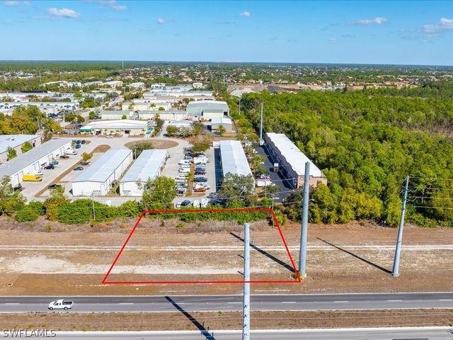 927 Kismet PKWY E, Cape Coral, FL 33909